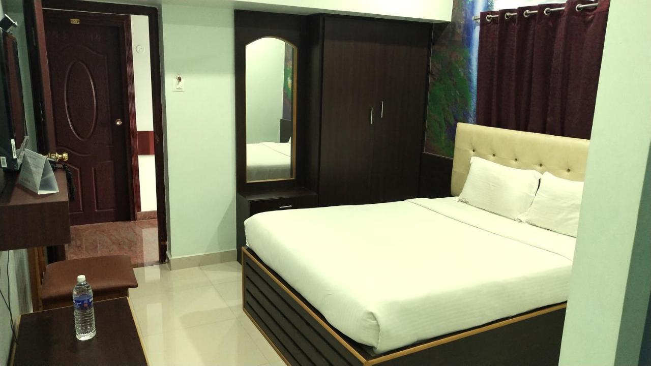 แอปเปิ้ลพาร์ค แอนเน็กซ์ Hotel Tiruchirappalli ภายนอก รูปภาพ